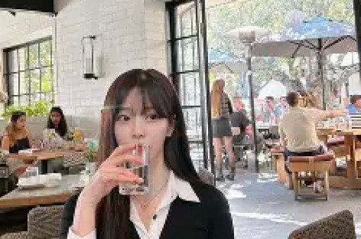 网红“表妹李KK”自曝破产！未婚生女后掉粉上百万转行去卖小吃