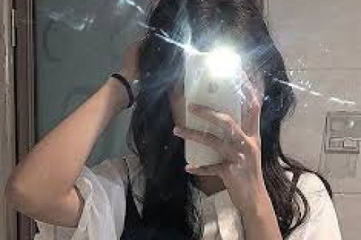 白鹿曾舜晞首尔街头互殴？完整视频曝光真相让全网沉默！